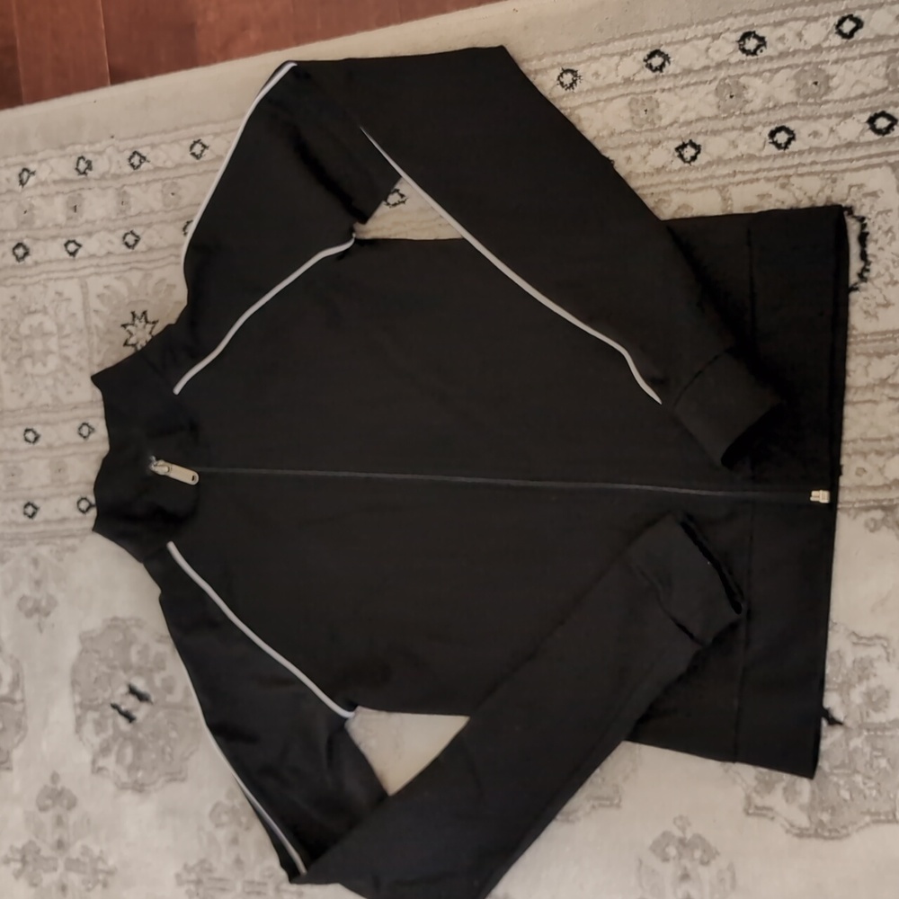 S: Seduction Active wear full zip top.
